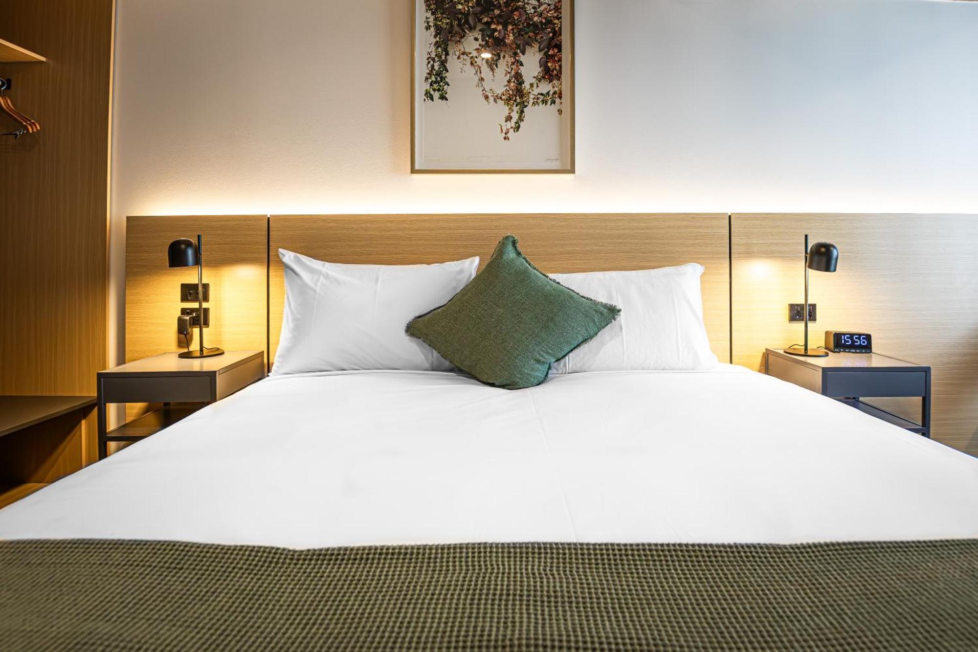 Deluxe King Room,1540115890:JPEG